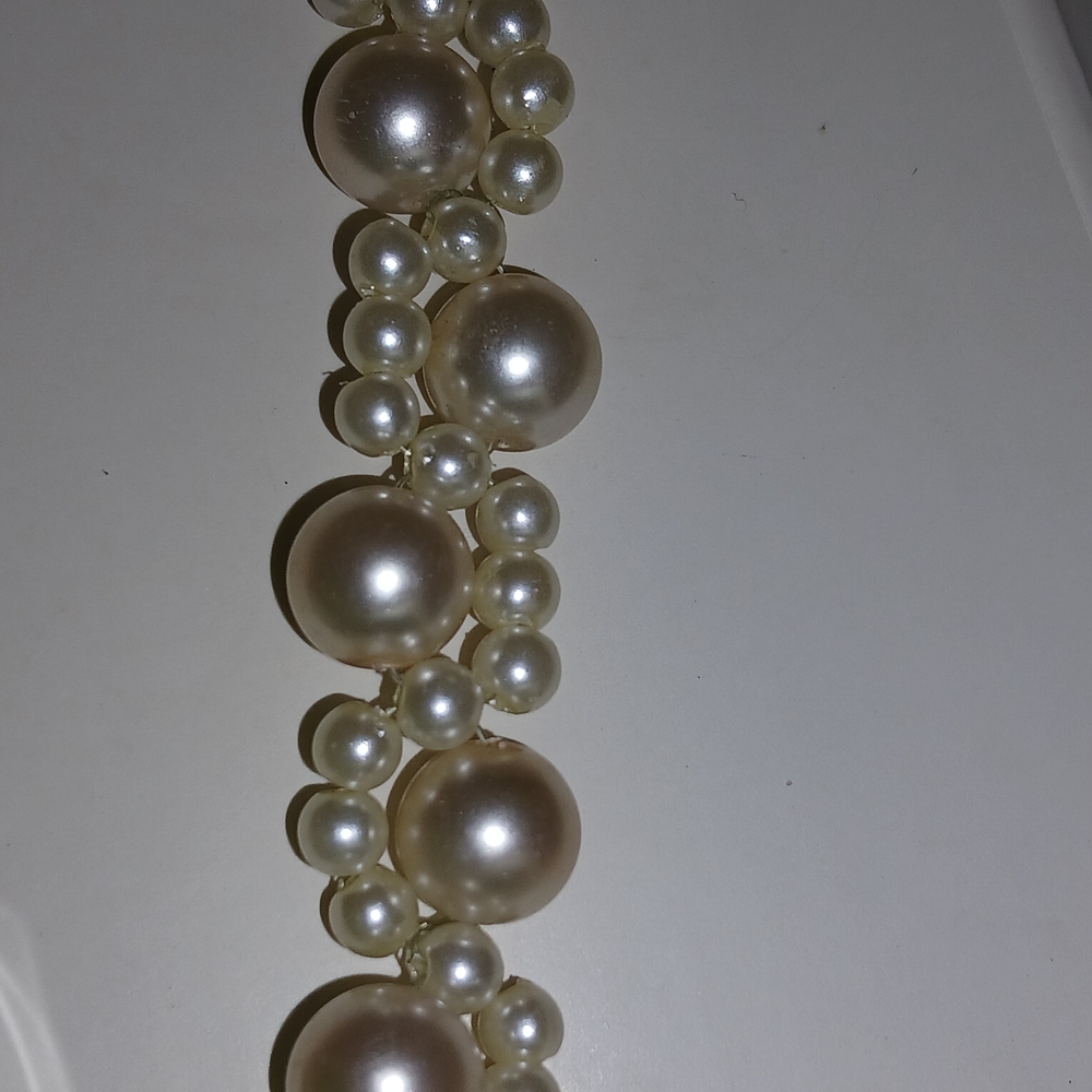 Elegant Pearl Beaded Bracelet